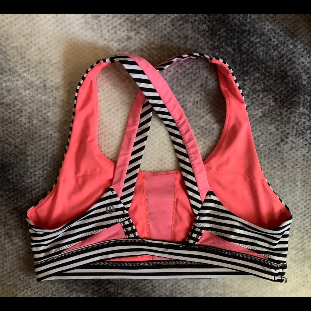 Lululemon Sports Bra - Picture 4 of 7